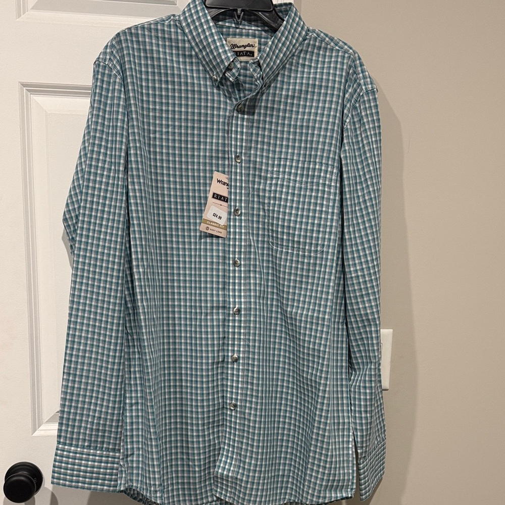 Wrangler Men's Teal Plaid Button Down Shirt